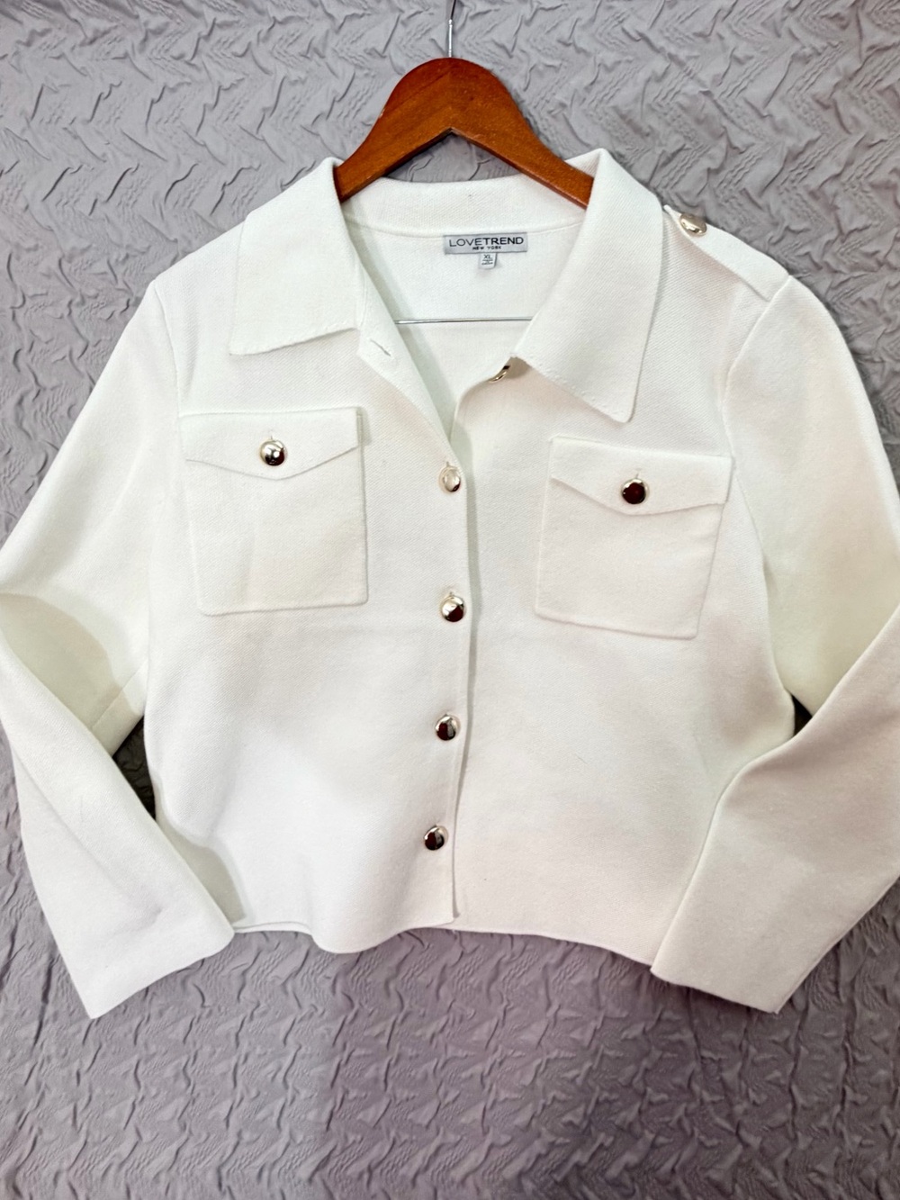 Love Trend New York XL Ivory Knit Shacket Gold Button Cropped Cardigan Jacket